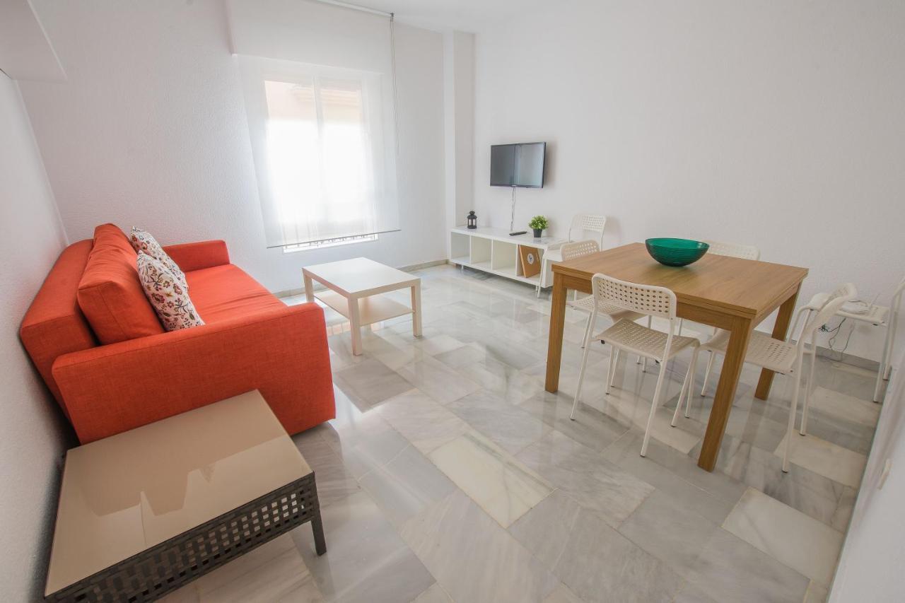 Ibericabeds Rejas Basic Apartment Granada Luaran gambar