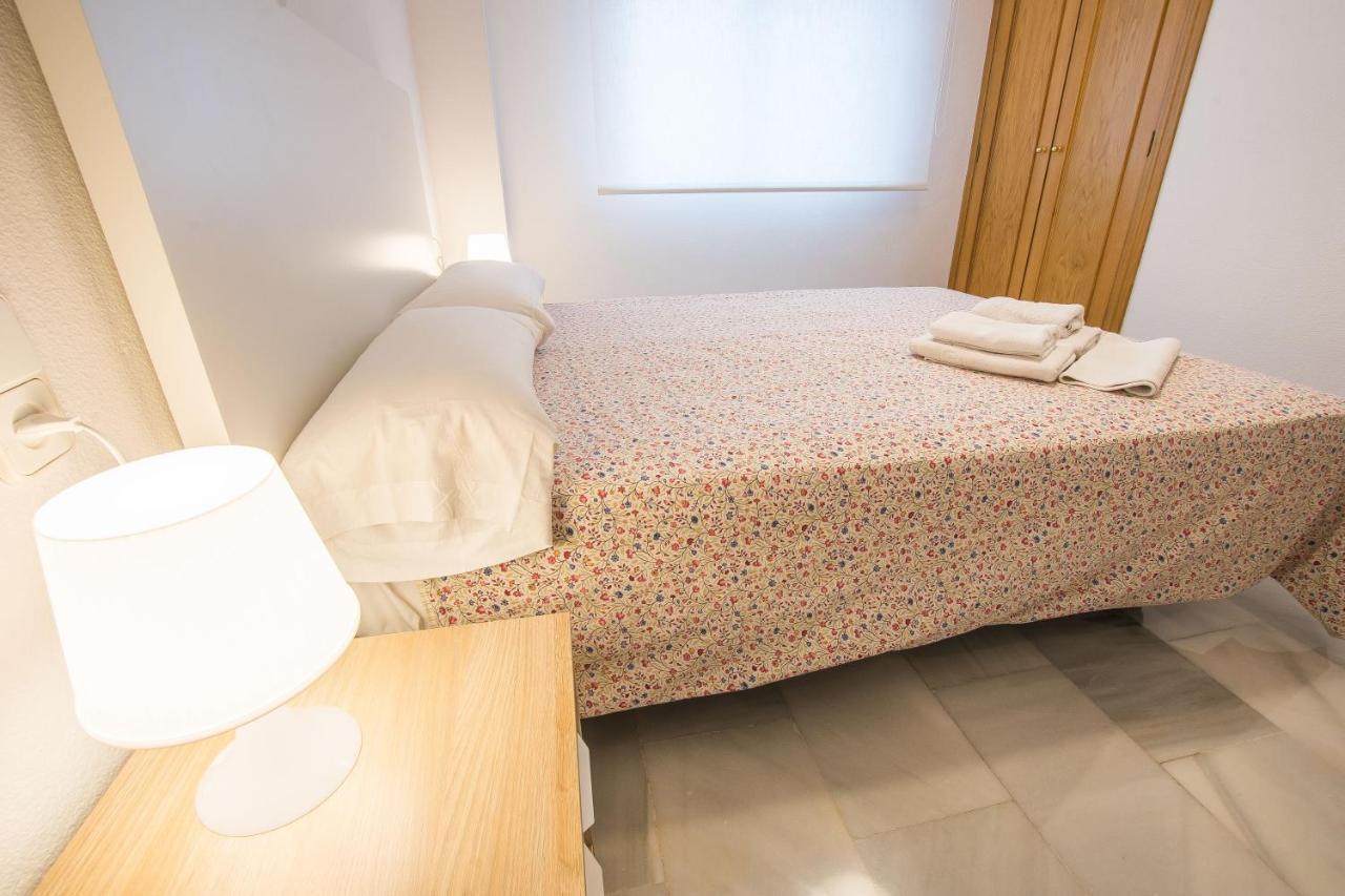 Ibericabeds Rejas Basic Apartment Granada Luaran gambar