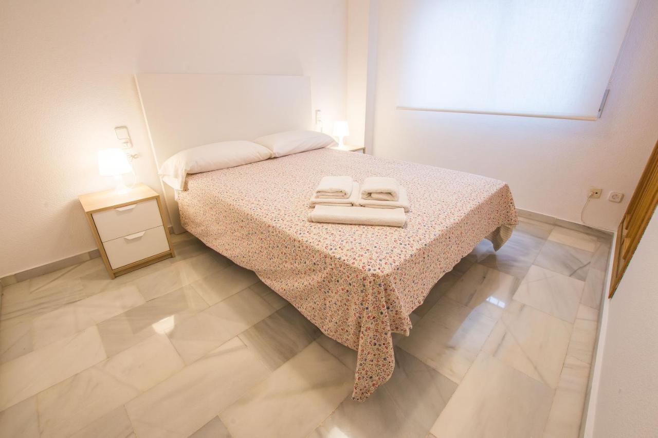 Ibericabeds Rejas Basic Apartment Granada Luaran gambar